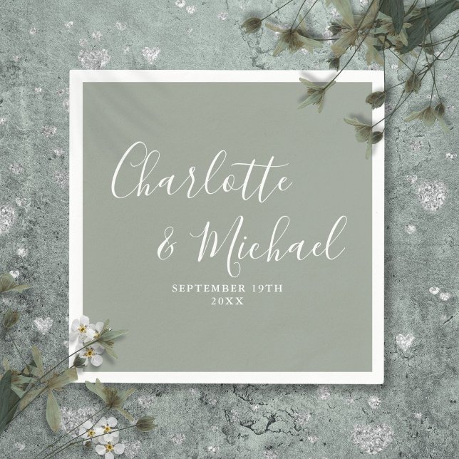 Modern Elegant Salvia Grön Signatur Skript Bröllop Pappersservett (Modern Elegant Sage Green Signature Script Wedding Napkins)