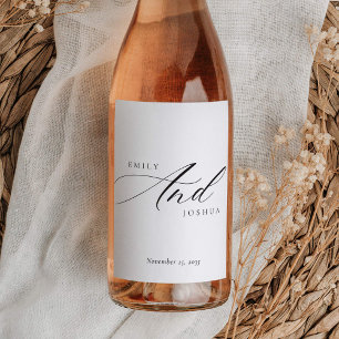 Modern Elegant Script Bröllop Vinflaska Etikett