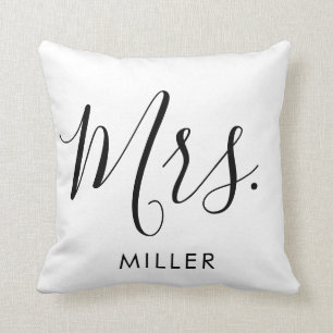 Modern Elegant Script Monogram Bröllop Kudde