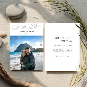 Modern Elegant Script Tropical Beach Photo Bröllop Spara Datumet