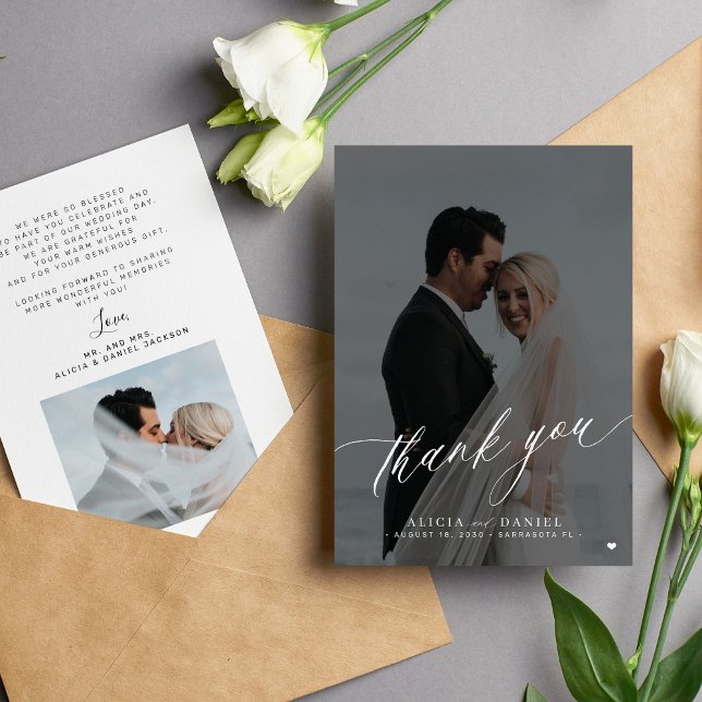 Modern elegant-skript, fotosvart, vit bröllop tack kort (Skapare uppladdad)