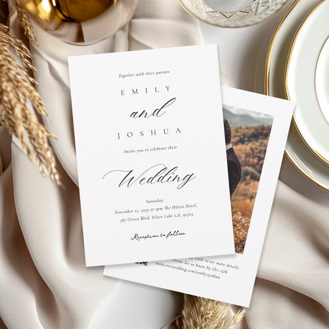 Modern Elegant-skript QR Photo Bröllop Inbjudningar (Skapare uppladdad)