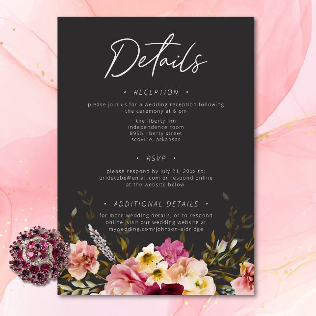 Modern Elegant Sommar Blommigt Black Bröllop Tilläggskort (Modern Elegant Summer Meadow Floral Black Wedding Enclosure Card)