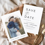 Modern Elegant Spara datum för fotominimalistisk Spara Datumet<br><div class="desc">Hämta kärlek och upphetsningen av ditt kommande bröllop med fotot spara datumkorten. De här korten har en vacker och modern design med gott om utrymme för att visa ditt favoritfoto tillsammans. Gästerna kommer att bli glada över att få den här viktiga saken att de i åratal kan uppskatta för komen....</div>