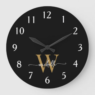 Modern Elegant Svart Guld Monogram Namn Skrift Stor Klocka
