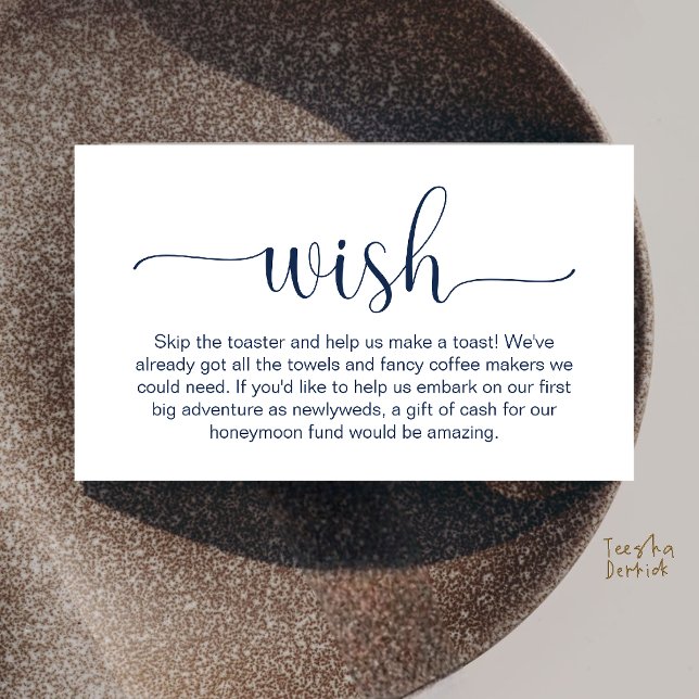 Modern Elegant Svart Skript Bröllop Önskestiftelse Tilläggskort (Modern Elegant Black Script Honeymoon Wish Fund Enclosure Card in Navy Blue)