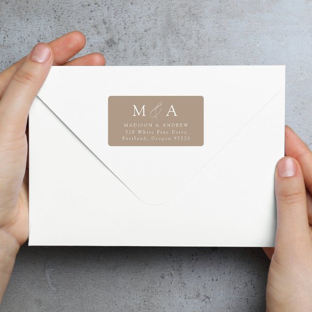 Modern Elegant Taupe Monogram Returadressetikett Adressetikett (Skapare uppladdad)