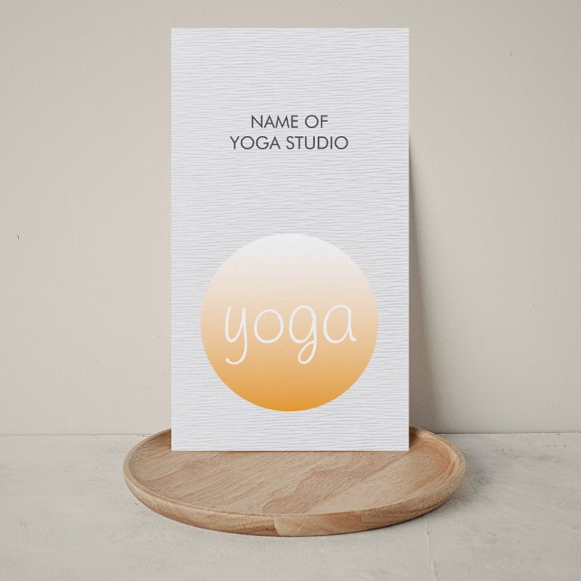Modern Elegant Textur Vit Orangegul Yogainstruktör Visitkort (Skapare uppladdad)