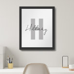 Modern enkel anpassad Personlig  Poster<br><div class="desc">Håll det enkelt och djärvt,  denna minimalistiska stil grå och svart initial och namn kommer att se slående ut på alla väggar. Kan laddas ned. Kan överföras till alla produkter på zazzle.  Du kan ändra färgschema och teckensnitt med designverktyget.</div>