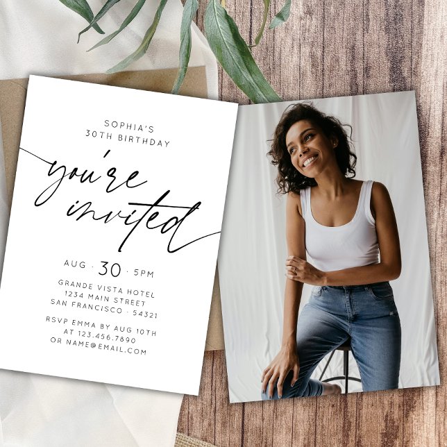 Modern enkel att du är inbjuden Födelsedagsfest Fo Inbjudningar (Skapare uppladdad)