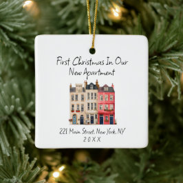 Modern enkel första jul i vårt nya rum julgransprydnad keramik