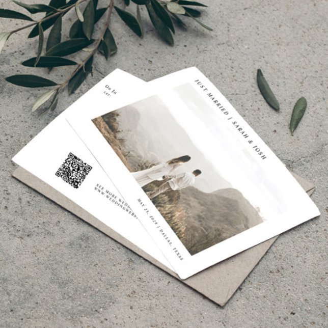 Modern enkel QR-kod Ny gifta Photo Bröllop Meddelande (Easily personalize this elegant, wedding announcement with your favorite photo, message, and QR code)