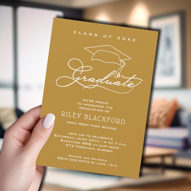 Modern examenshatt guld examen meddelande (Gold graduation announcement cards feature your details in chic white lettering.)