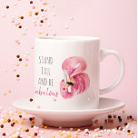 Modern exotisk stall och varm Flamingo Två-Tonad Mugg<br><div class="desc">Modern exotisk stall och varm Flamingo</div>