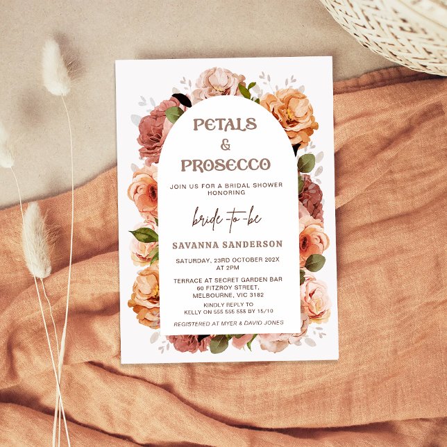 Modern Fall Blommigt Petals Prosecco-Möhippa Inbjudningar (Modern Floral Fall Petal and Prosecco Bridal Shower Invitation, Arch, Petal Prosecco Invitation)