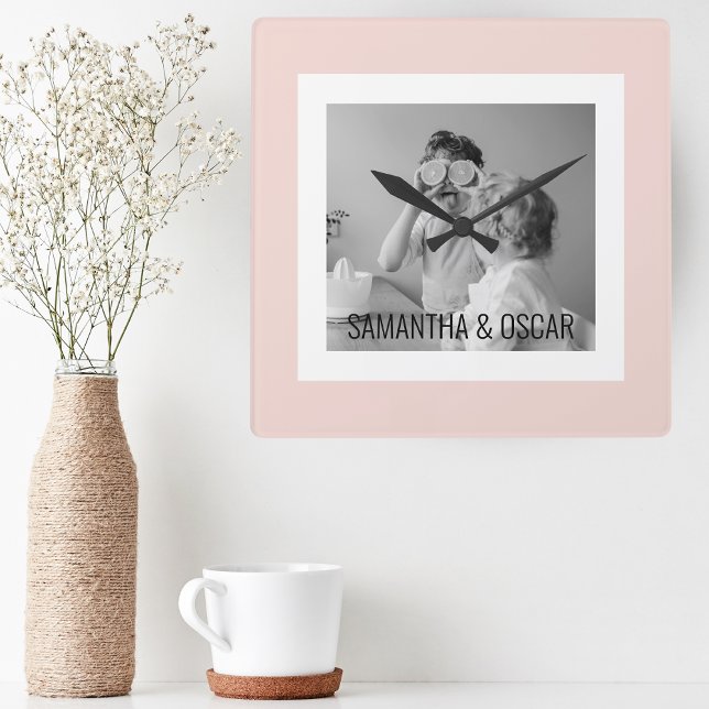 Modern familjefärd - pastellbild Rosa enkel gåva Fyrkantig Klocka (Skapare uppladdad)