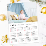 Modern familjefoto för magnetkalender 2025<br><div class="desc">2025 Magnetic Calendar Modern Family-foto. Lägg till ditt foto och skapa perfekt Magnetic Calendar!</div>