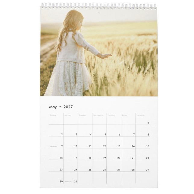 Modern familjefotocollagekalender kalender (May 2027)