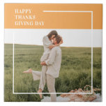 Modern familjefotställning och Happy thanksgiving  Kakelplatta<br><div class="desc">Modern familjefoto och Happy thanksgiving bästa gåva för dina vänner och din familj,  Personlig Thanksgiving text med Färg hösten.</div>