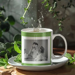 Modern Family Photo Grönt Enkel, snygg gåva Kaffemugg<br><div class="desc">Modern Family Photo Grönt Enkel,  snygg gåva</div>