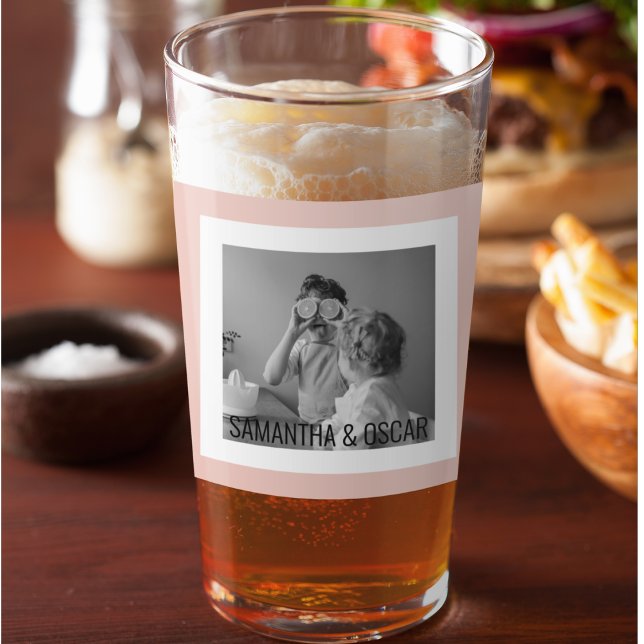 Modern Family Photo Pastel Rosa Simple Gift Glaskopp (Skapare uppladdad)