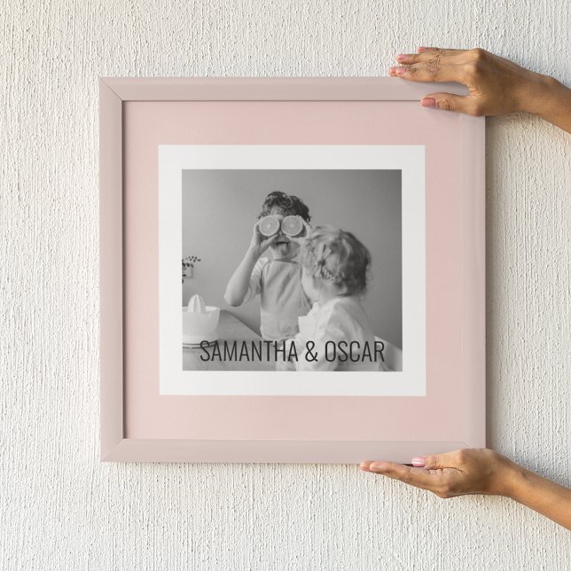 Modern Family Photo Pastel Rosa Simple Gift Poster (Skapare uppladdad)