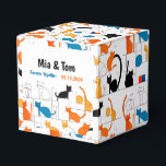 Modern färgstark Anpassningsbar Elegant Cat Silhou Presentaskar<br><div class="desc">Säljarplan och beskrivning: Firar Mia och Toms union med våra "Forever Together Cat Favor Boxes". Perfekt för bröllopsfavoriter, de här lådorna är adorberade med lekfulla katthylletter i klara skuggor av orange, svart och blå, mot en skarp vit bakgrund. Varje låda visningar stolt parets namn och dagen för deras speciella dag,...</div>