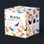 Modern färgstark Anpassningsbar Elegant Cat Silhou Presentaskar<br><div class="desc">Säljarplan och beskrivning: Firar Mia och Toms union med våra "Forever Together Cat Favor Boxes". Perfekt för bröllopsfavoriter, de här lådorna är adorberade med lekfulla katthylletter i klara skuggor av orange, svart och blå, mot en skarp vit bakgrund. Varje låda visningar stolt parets namn och dagen för deras speciella dag,...</div>