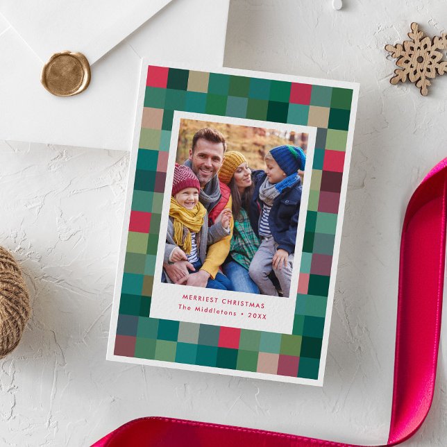 Modern färgstark pixelkontrollerad julfoto julkort (modern, colourful, bright Christmas photo card with block pattern)
