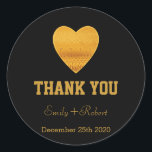 Modern Faux Foil Guld Heart Bröllop Tack Runt Klistermärke<br><div class="desc">Det här är Modern Faux Foil Guld Heart Bröllop Tack kuvert Seal Classic Round Sticker.</div>