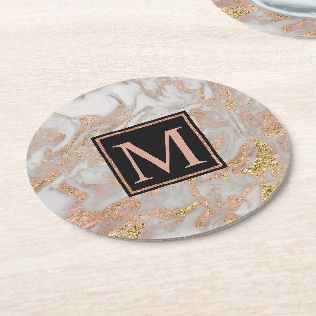 Modern Faux Ro Guld Marble Swirl Monogram Underlägg Papper Rund (Vinklad)