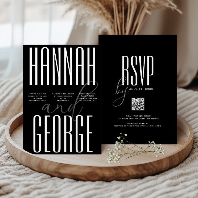 Modern fet svart och vit QR-kod, unikt Bröllop Inbjudningar (Unique black and white wedding invitation with script and large bold typography minimalist QR Code )