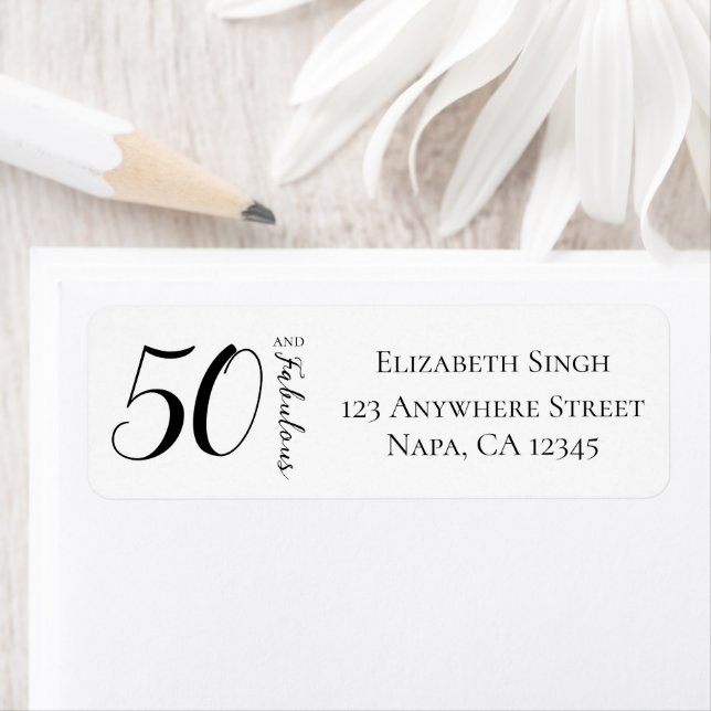 Modern Fifty and Fabulous Bold 50th Birthday Party Returadress Etikett (Insitu)