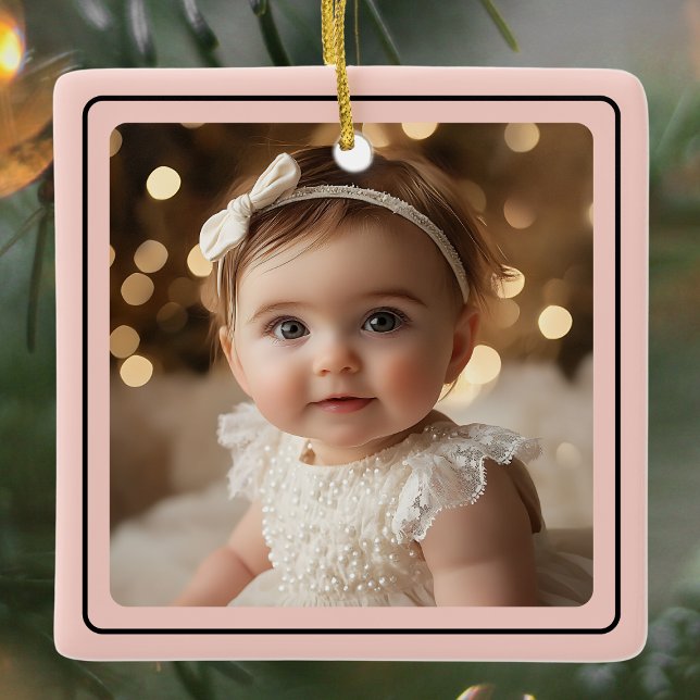 Modern Flicka Photo Jul-Rosa-skript Namn Julgransprydnad Keramik (Modern Baby Girl Photo Christmas Pink Script Name Ceramic Ornament)