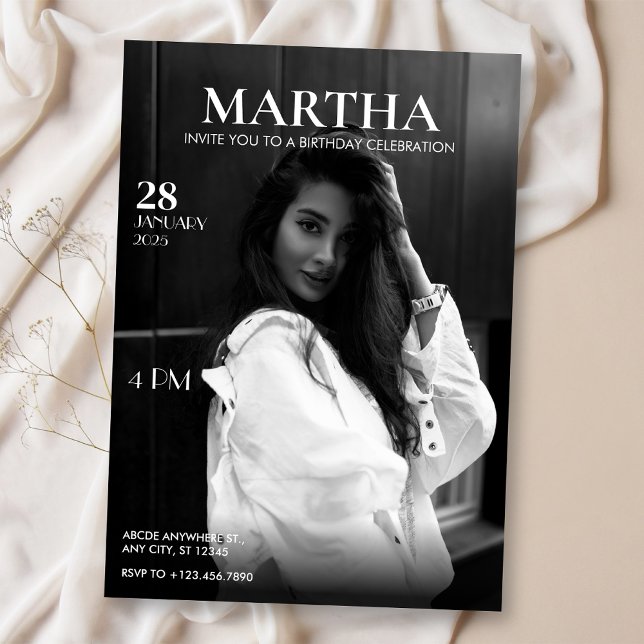 Modern födelsedag för fototidskrift inbjudningar (Skapare uppladdad)