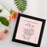 Modern Försök igen Kvinnor med blommor, Personlig Minnesask<br><div class="desc">Chic och modern  rosa gör att du kan laga din ponytail och försök igen att få presentboxen med din personlig namn och illustrerad kvinna som bär en vit blommigt-fabrik.</div>
