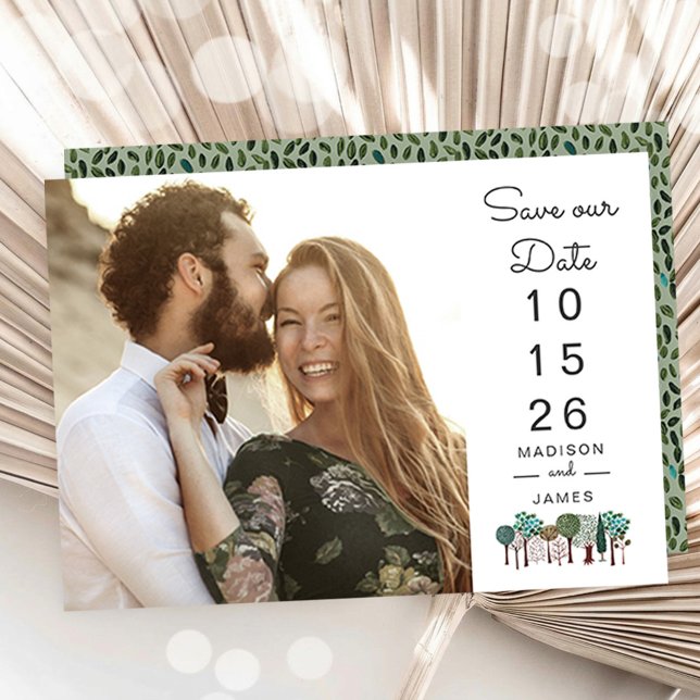 Modern foto bröllop Spara datum med träikoner Datumet (Modern Photo Wedding Save the Date with Tree Icons)