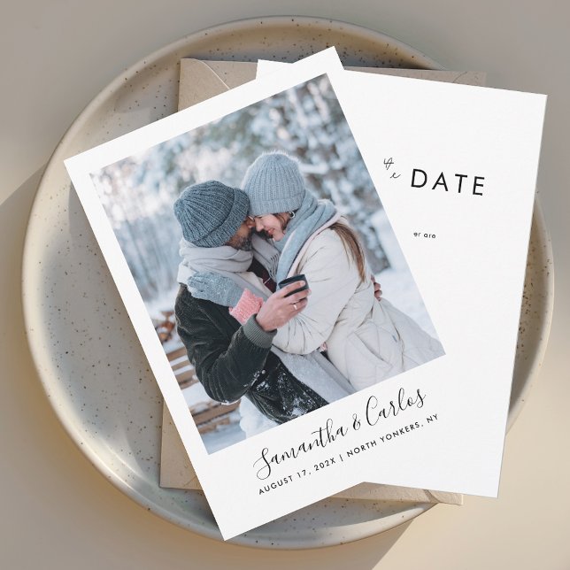 Modern Foto Bröllopsscript Spara Datumet (Modern Script Photo Save the Date Wedding Announcement)