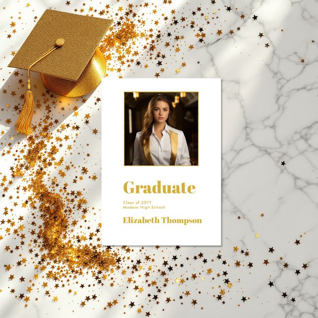 Modern foto för Guld och vita Studenten Meddelande (Modern Gold and White Graduation Photo Announcement)