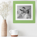 Modern foto-Grönt i familjen Enkel och snygg gåva Fyrkantig Klocka<br><div class="desc">Modern foto-Grönt i familjen Enkel och snygg gåva</div>