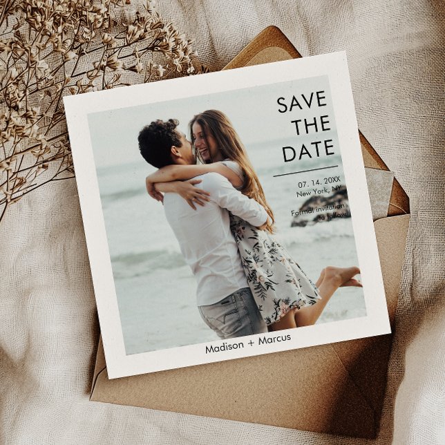 Modern Foto QR-kod Webbplats Spara Datum Inbjudningar (Capture simplicity for your wedding with our square photo Save the Date invitation.)