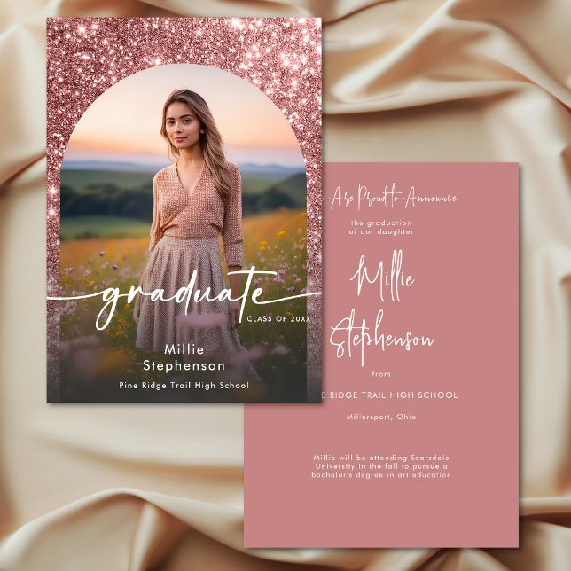 Modern foto Rosa Glitter Studenten Inbjudningar (Modern Photo Pink Glitter Graduation Announcement)