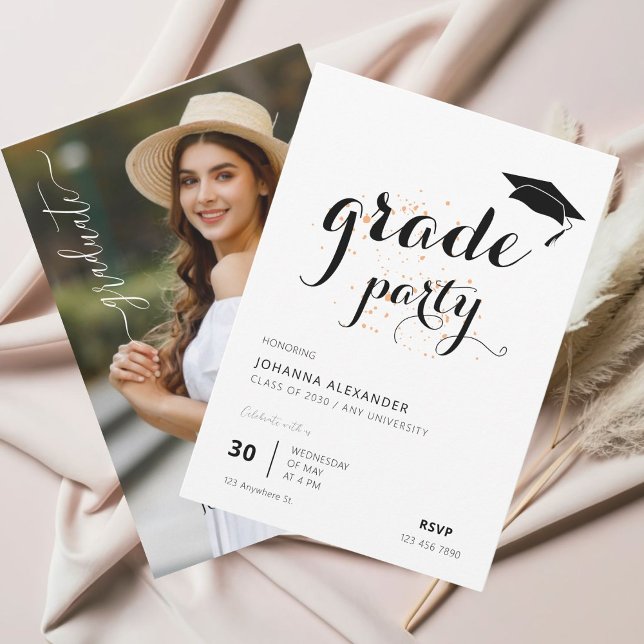 Modern Fotofest För Examen Inbjudningar (Start planning your dream celebration today! )