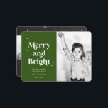 Modern fotokort och enkelt Helgdag Julkort<br><div class="desc">Mitt Merry and Bright Modern Photo Helgdag Card är perfekten för att hålla kontakten den här julhelgen. Pandemin har gjort det svårt att se vänner och familj mellan ansikte och ansikte, så mina helgdagskort är ett perfekt sätt att sprida lite glädje! Lägg till dina foton på kortets framsida och baksida...</div>