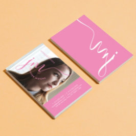 Modern fotokurvstil Girly Rosa-skript Monogram Visitkort