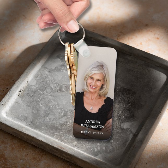 Modern fotominnesstund i överklockningsminnet nyckelring (In Loving Memory photo double-sided keepsake aluminum keychain)