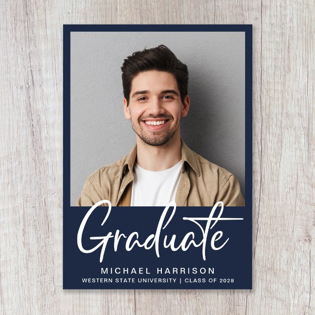 Modern fotoskript, blå Studenten Meddelande (Modern Photo White Script Blue Graduation Announcement)