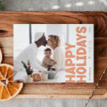 Modern Fullt Photo Lycklig med fetstil Julkort<br><div class="desc">Skicka varmt önskemål den här julhelgen med det här unika och söta, djärva, moderna fullt-fotokortet lycklig helgdag. Dess enkla och minimalistiska utformning har en boho-inspirerad inslag i ljusa rosa, pastellkoraller, grönt, och persikofärgade nyanser. Genom att fira den festliga andan från december ger denna utformning en trevlig och roligt beröring till...</div>