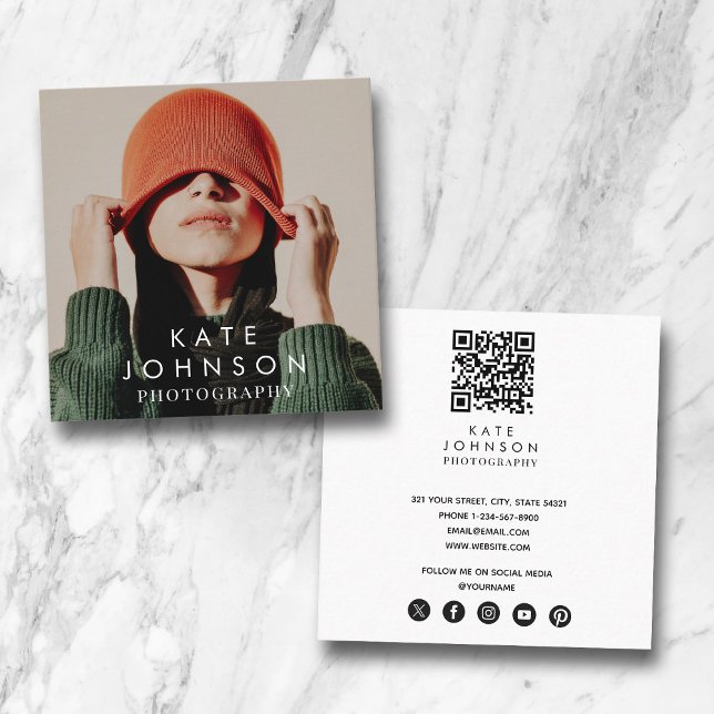 Modern Fullt Photo QR Code Social Media, Trendig Fyrkantigt Visitkort (Modern Trendy Full Photo QR Code Social Media Square Business Card)