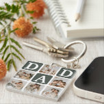 Modern gåva till multifoto Grid Cute PAPPA<br><div class="desc">Skapa din egen nyckelkedja i PAPPA med den här moderna sorteringen och texten i multifotorutnätet. Design innehåller 6 foton med böjda hörnrutor med PAPPA i khaki-gröntar som kan ändras till valfritt färg. På motsatt sida står texten "World's Best pappa" med ett sött citat från far som kan behållas eller anpassas...</div>